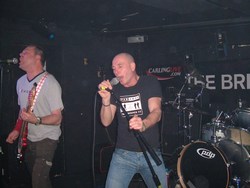 Ghirardi Music, News and Gigs: Resistance 77 - 13.2.10 Bridgehouse II, Canning Town